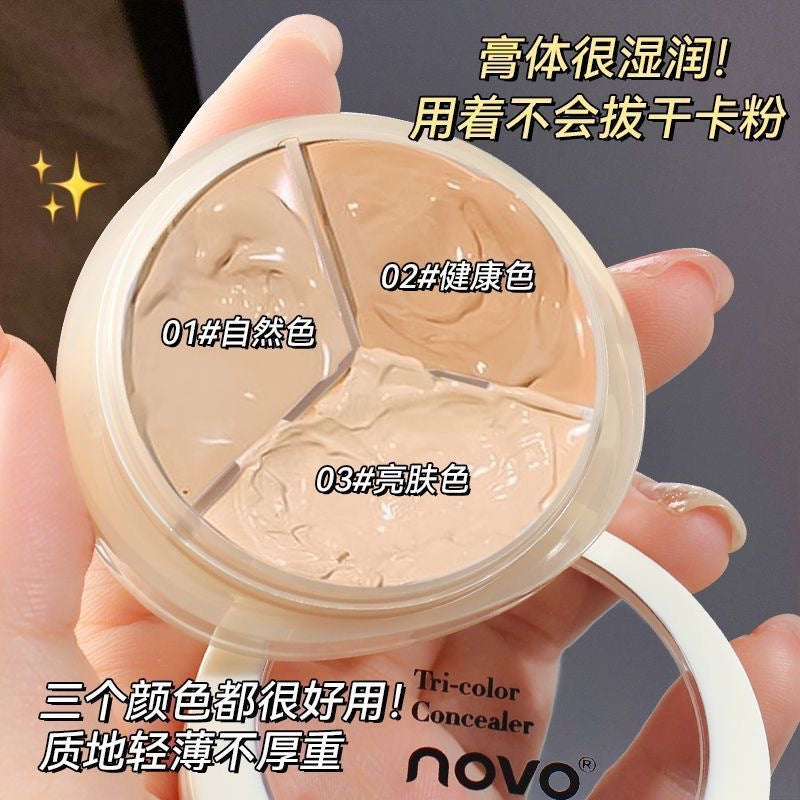 Novo lightweight & hydrating tri-color concealer palette - moisturizing, non-caking, covers blemishes, dark spots, and tear troughs