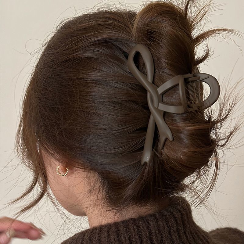 Autumn and winter frosted bow hair clip for women 2024 widened shark clip large streamer shark clip versatile clip