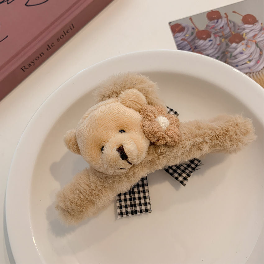 Cartoon rabbit clip high-end stuffed clip cute hair clip 2024 furry bear shark clip hair clip hair accessories