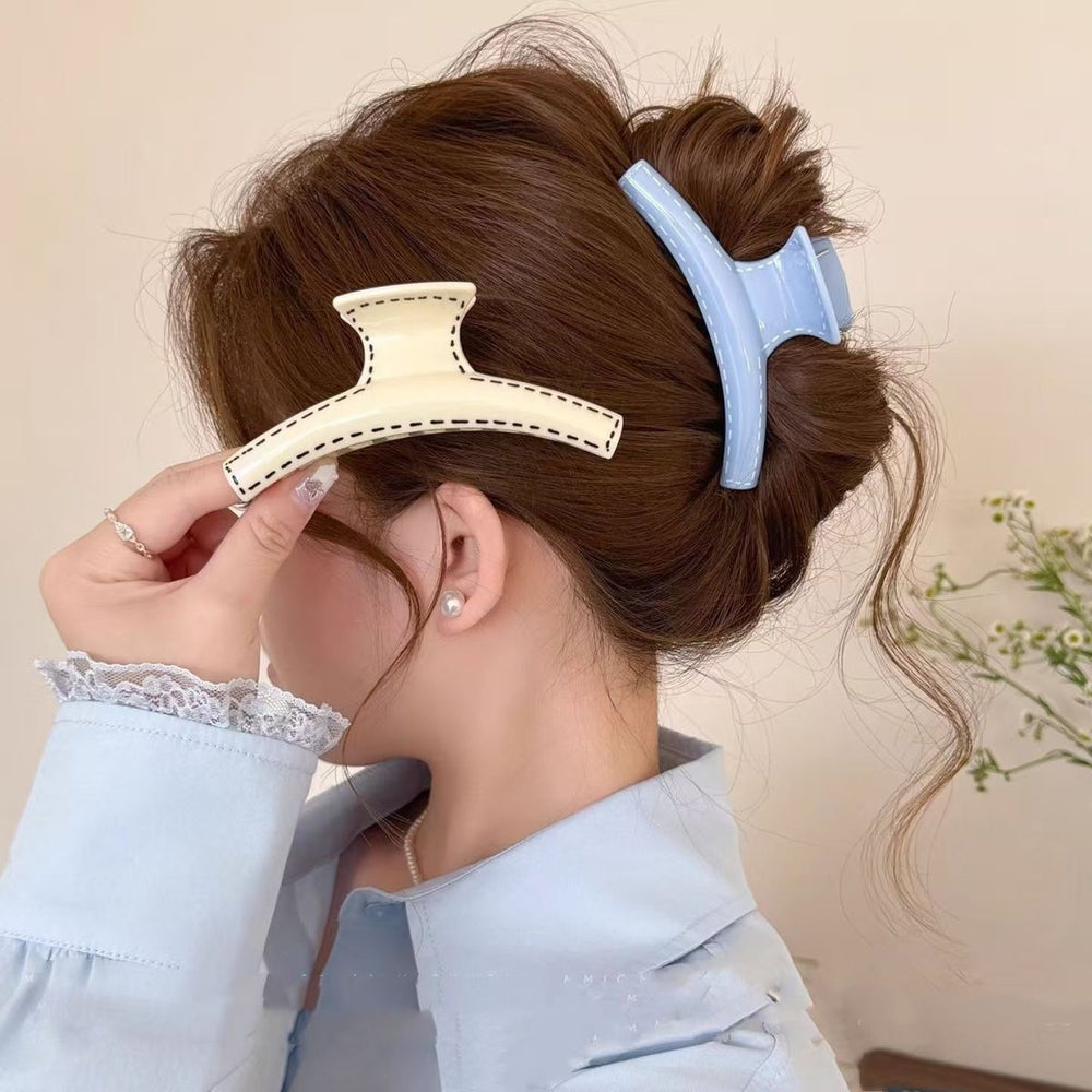 Korean style fresh yellow dotted hair clip for women - summer chic, high-end, versatile, suitable for thick hair, unique hair accessory