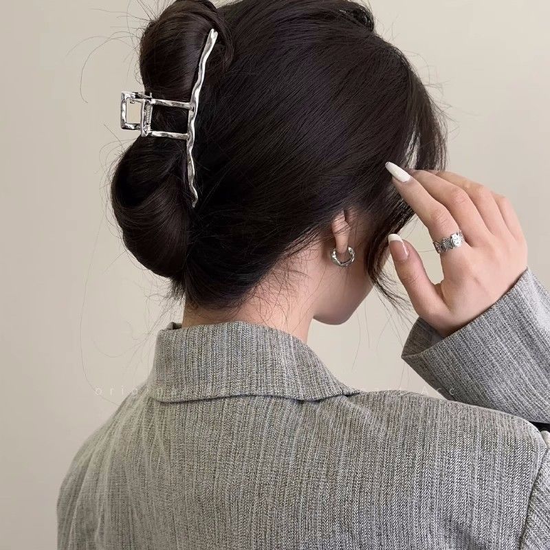Ins metal style one-word gripper large back of the head hair clip female light luxury high-end shark clip hair accessories