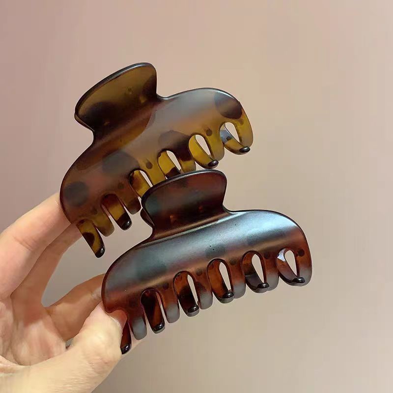 Retro amber comfy basics gripper for women new arrivalclassy hair volume small elegant shark clip hair clip on the back of the head