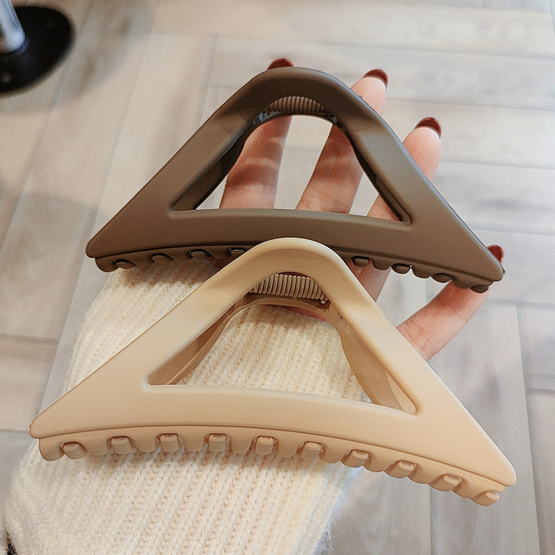 Simple frosted triangle gripper 2024 new style hair gripper elegant large shark clip hair clip headwear