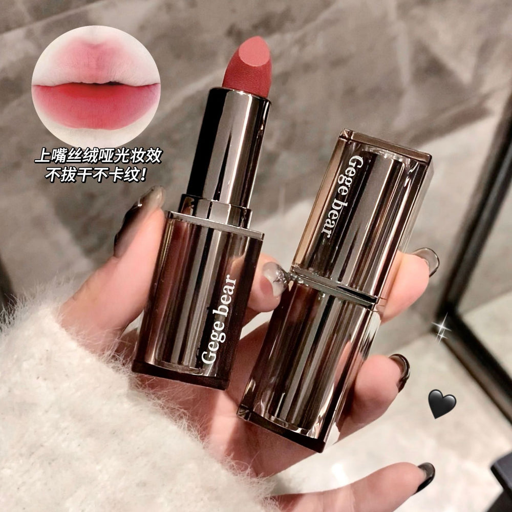 Gege bear gege bear gorgeous matte velvet lipstick is not easy to stain the cup student party affordable makeup lipstick