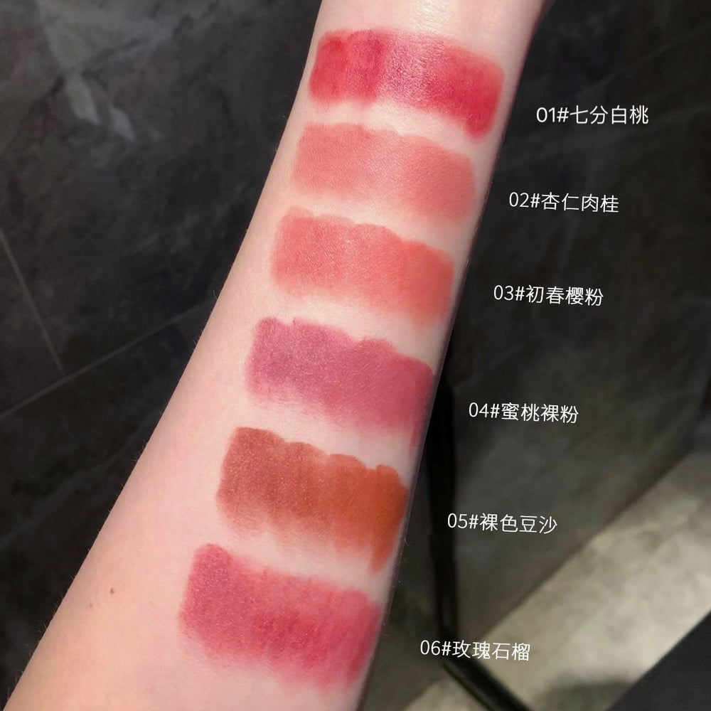 Gege bear gege bear gorgeous matte velvet lipstick is not easy to stain the cup student party affordable makeup lipstick