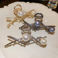 Geometric claw clip for women, 2023 new arrival, high-end pearl shark clip, unique and minimalist hair clip, women's hair accessories