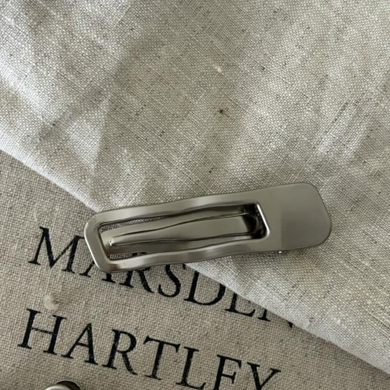 Cold style hairpin metal silver wavy line hairpin side bangs clip female forehead broken hair duckbill clip headwear