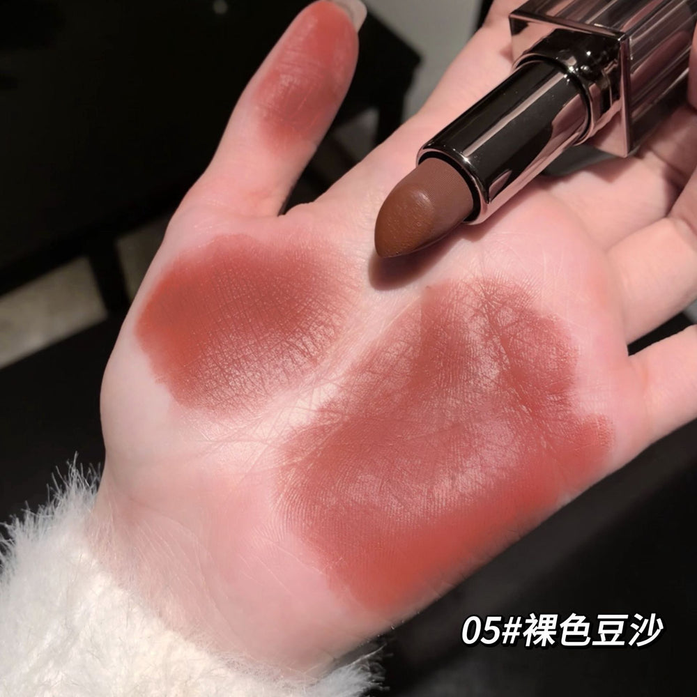 Gege bear gege bear gorgeous matte velvet lipstick is not easy to stain the cup student party affordable makeup lipstick