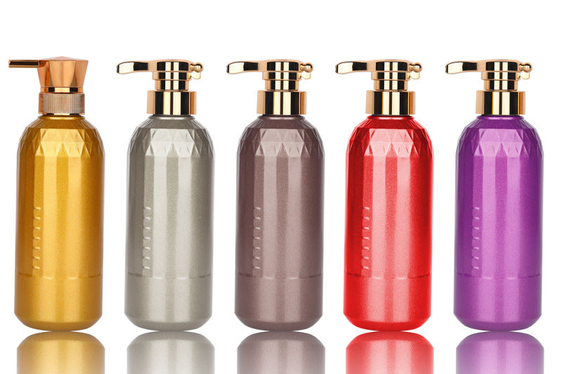 Ready-to-ship pet blow-molded dispensing bottles. gold-colored bottles for shower gel, shampoo, conditioner, lotion, and other liquids. empty plastic pump bottles