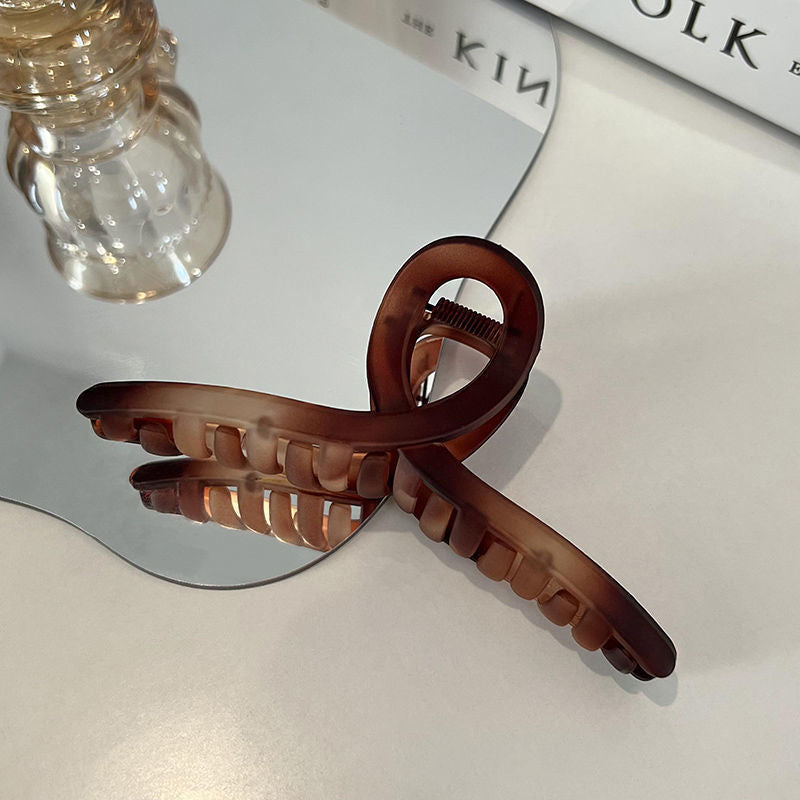 Korean autumn/winter premium hair clips - exquisite claw clips for updos, large size shark clips for thick hair, women's hair accessories