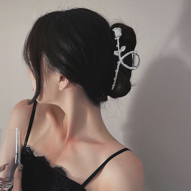 Half-tied hair cut out metal medium-sized gripper for women's high ponytail exquisite back hairpin classy elegant shark clip