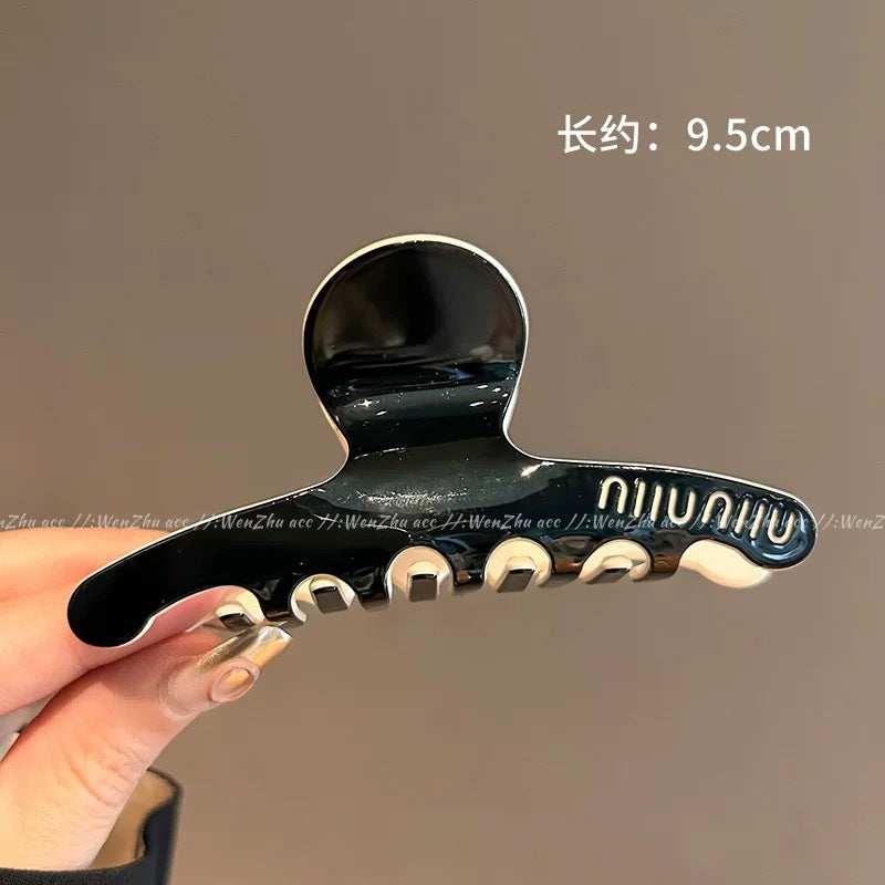 Japanese and korean classy acetate hair clip for women, large classy hair clip, back of head hair clip, headwear shark clip