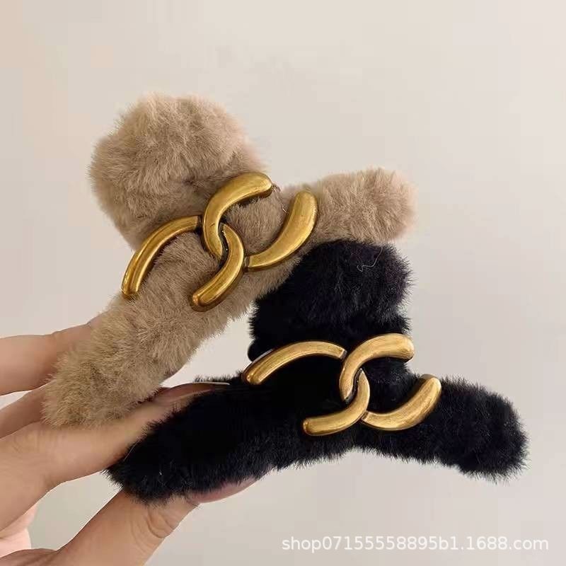 New arrivalstuffedelegantretro style large gripperclassystuffed hair clip for women's back of head large clip headwear