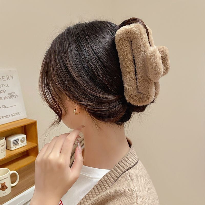 Fall and winterpure color fur gripper stuffed hairpin back of head hair gripper eleganceelegant shark clip cute hairpin headwear