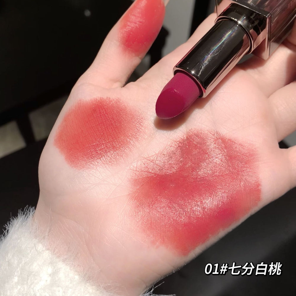 Gege bear gege bear gorgeous matte velvet lipstick is not easy to stain the cup student party affordable makeup lipstick
