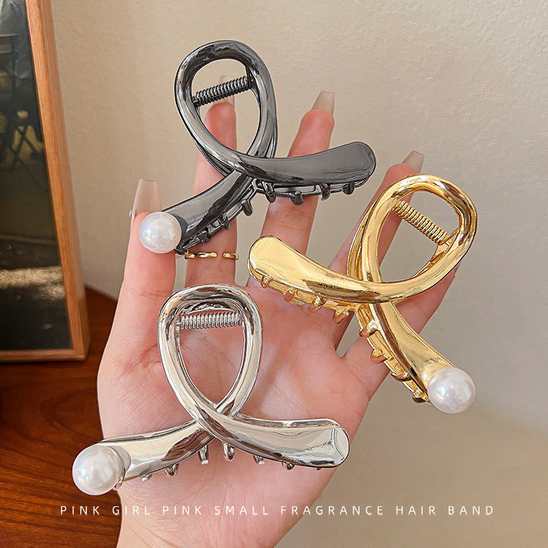 Metal cross pearl clip for women 2024 new arrivalclassy hair clip back of head medium shark clip hair headwear