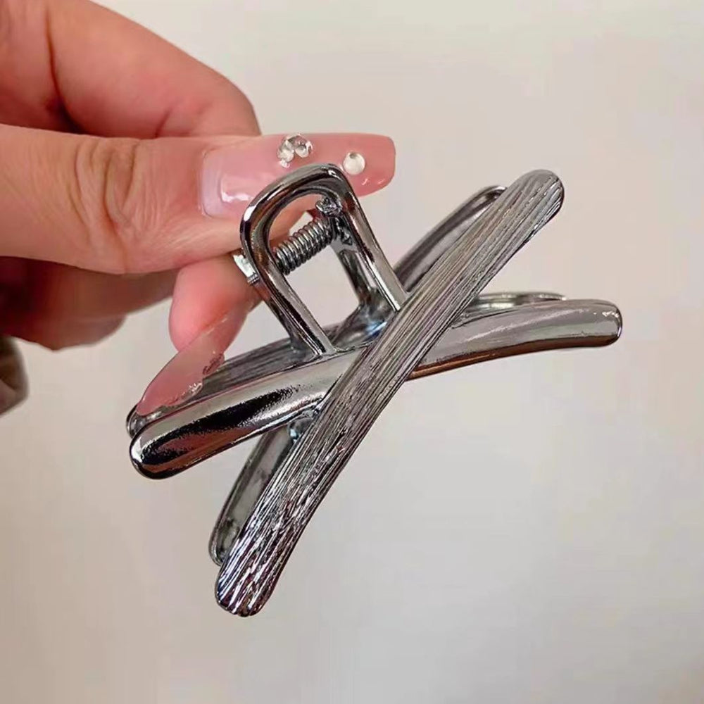2024 korean new metal cross half claw clip back of head elegant shark clip hair claw headwear for women