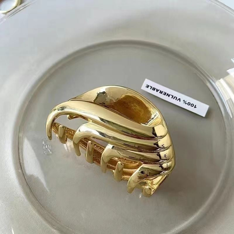 Half-tied hair cut out metal medium-sized gripper for women's high ponytail exquisite back hairpin classy elegant shark clip