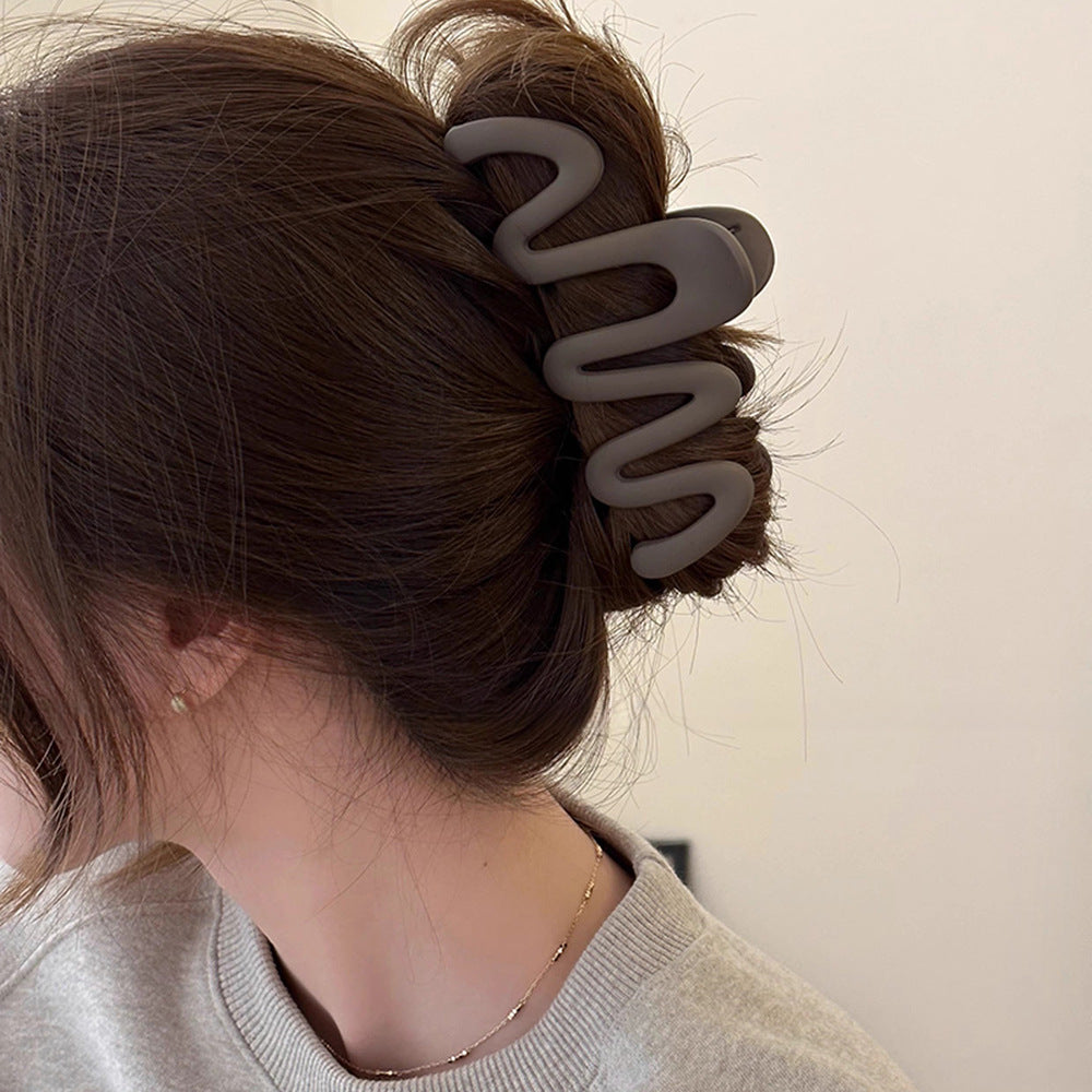 Maillard wave frosted gripper elegant hairpin female back shark clip 2024 new hairpin headwear
