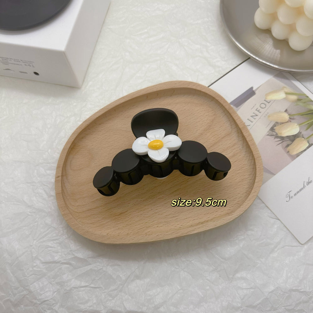 Xiaoxiangfeng black and white elegant gripper letter contrast color shark clip hairpin large frosted back of head hair accessories hairpin