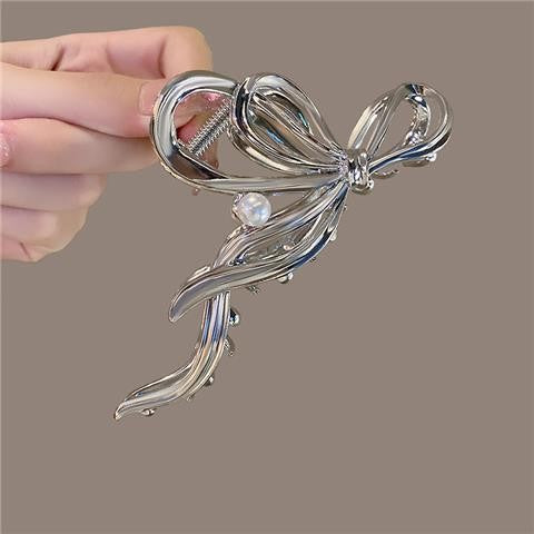Half-tied hair cut out metal medium-sized gripper for women's high ponytail exquisite back hairpin classy elegant shark clip