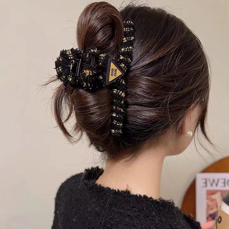 Fall and winter woven letter stuffed shark clip hairpin classy hair clip for women's back of head hair bun large clip