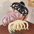 French retro oversized claw clip for thick hair, ponytail holder, 2024 new trendy hair clip, hair accessory