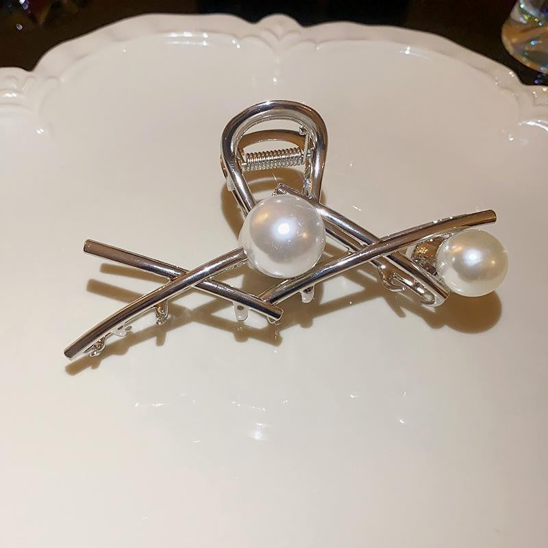 Half-tied hair cut out metal medium-sized gripper for women's high ponytail exquisite back hairpin classy elegant shark clip