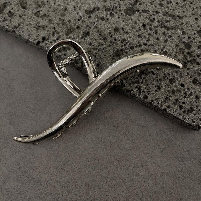 Half-tied hair cut out metal medium-sized gripper for women's high ponytail exquisite back hairpin classy elegant shark clip
