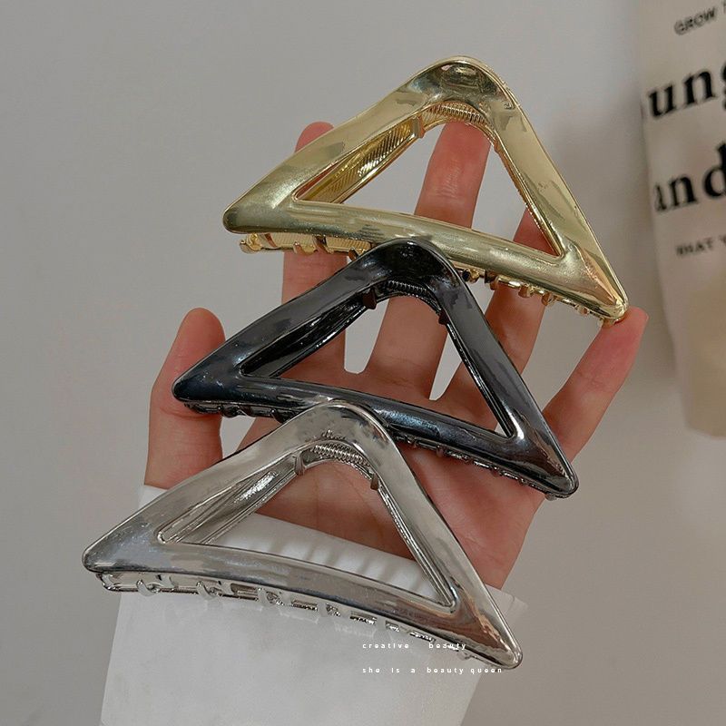 Classy metal triangle hairpin for women's back of head, elegant popular gripper, large shark clip, headwear