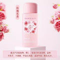 Multi-effect nail polish remover moisturizes without damaging nails, moisturizes and protects nails, cleans without hurting hands, gently removes oily nail polish, nail polish remover