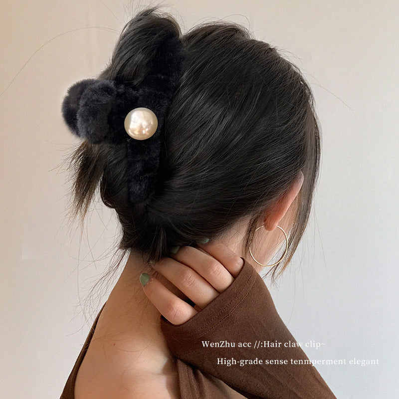 Fall and winterstuffed pearl hair clip for women, large size, back of the head clip, popularclassy shark clip, hairpin headwear