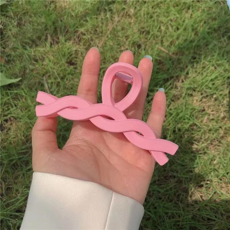Korean autumn/winter premium hair clips - exquisite claw clips for updos, large size shark clips for thick hair, women's hair accessories