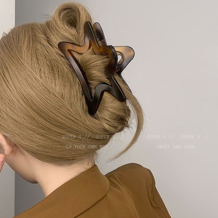 Hold firmly~ maillard amber brown five-pointed star gripper for women springnew arrival shark clip hair clip on the back of the head