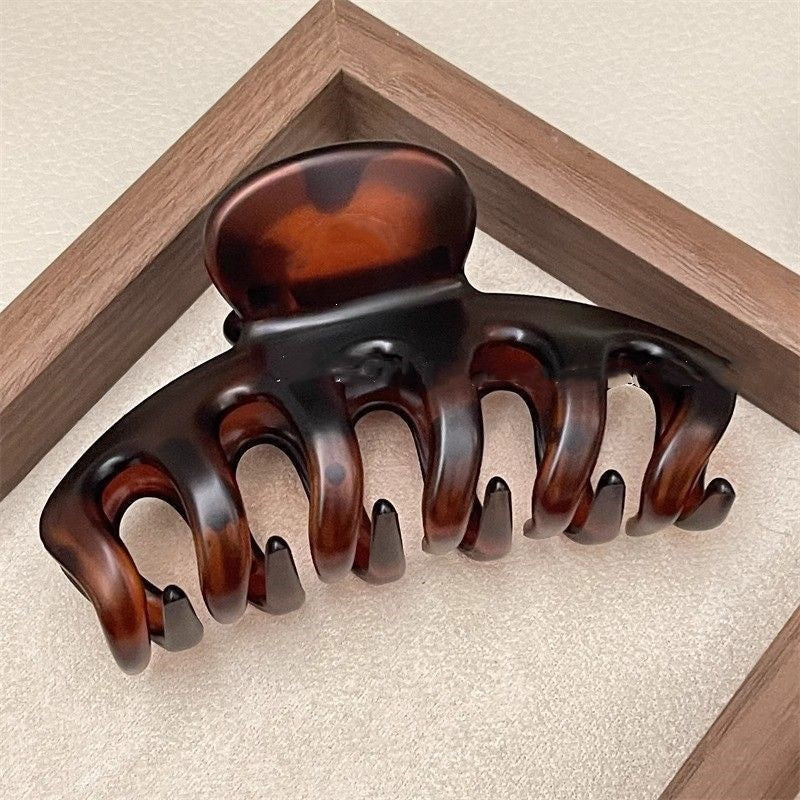 Korean style sweet & cool polka dot hair claw clip - large size, high-end, for thick hair - shark clip for the back of the head - hair accessories for women