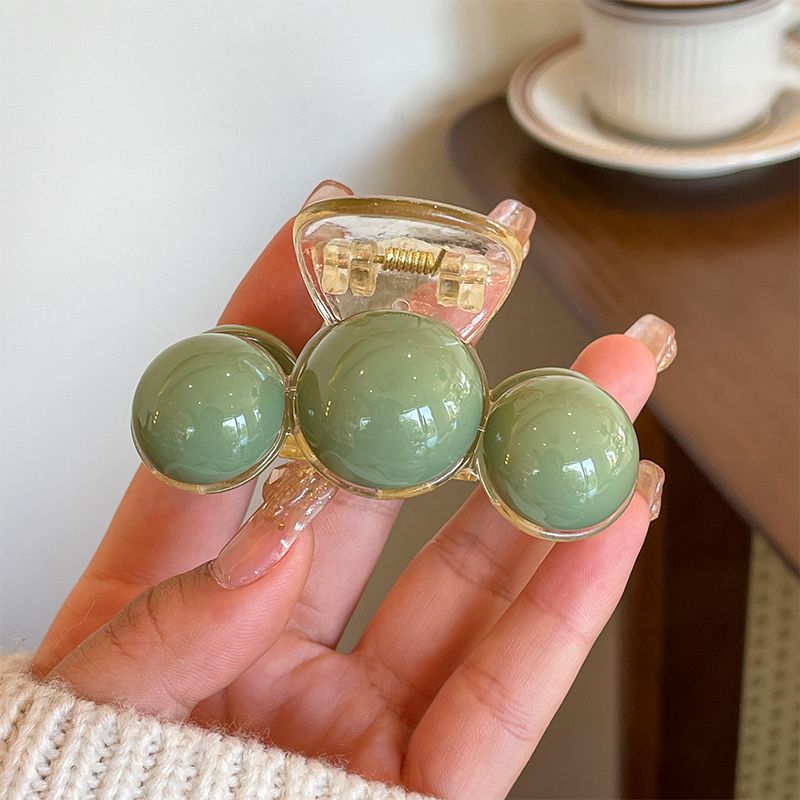 Hair claw clip 2023 new arrival: chic french-style shark clip with elegant beaded detail – perfect for taming flyaways and adding a touch of flair to your updo or ponytail