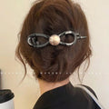 Classy sense twist hair clip for women, back of head hair clip, shark clip, 2024 new style pearl bow one-word clip