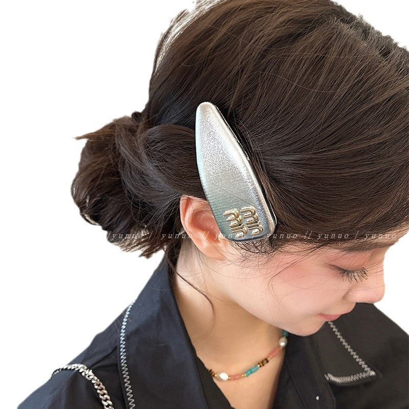 Ins blogger's same style classy leather forehead broken hair bread clip side bangs clip summercolorful bb clip for women