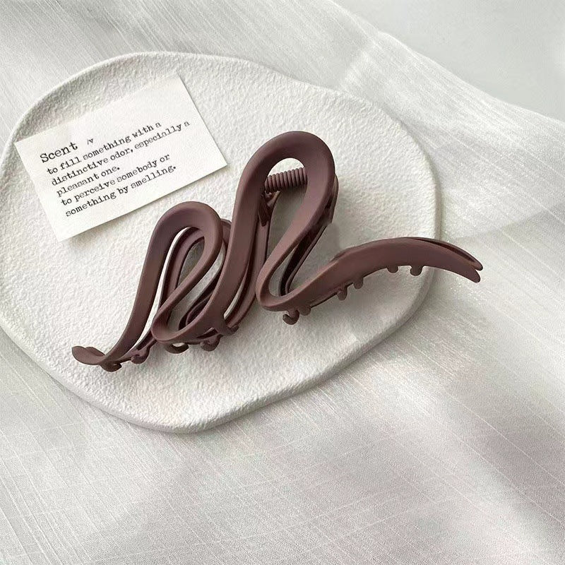 Large metal frosted wave gripper female headgear hairpin for large hair volume classy back head hair shark clip