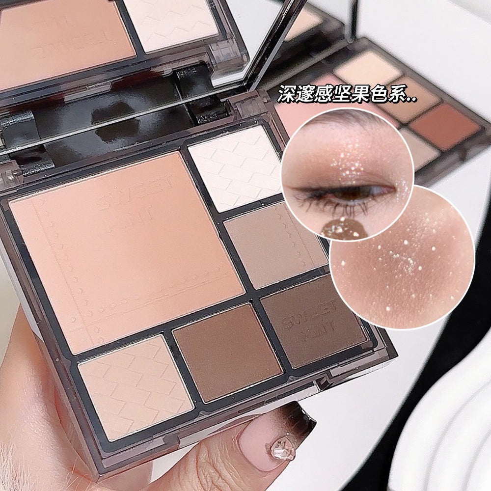 Sweet mint gradient eyeshadow palette - everyday commute, earth tones, matte, highlighter, contour, blush all-in-one