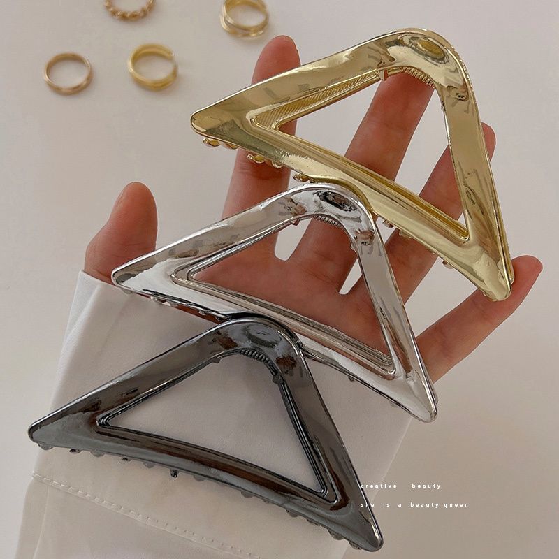 Classy metal triangle hairpin for women's back of head, elegant popular gripper, large shark clip, headwear