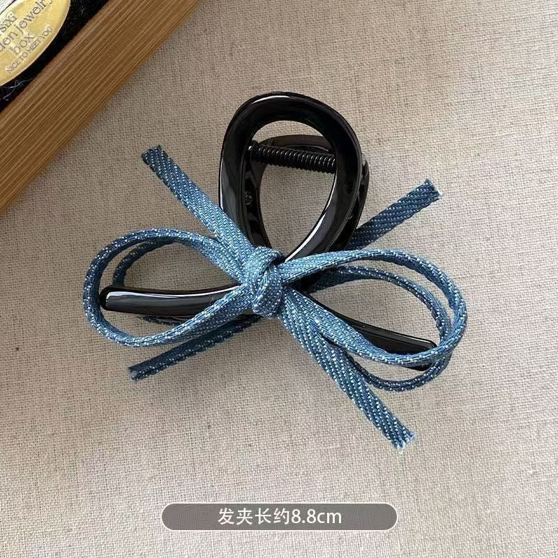 Korean style heart pearl claw clip - ethereal hair clip for women, back of head style, high-end shark clip with bowknot hair accessory