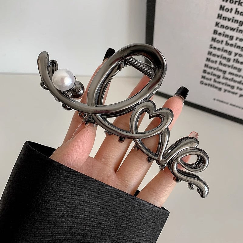 Love letter metal gripper for women, high-end hair volume, hair clip, headwear, large shark clip on the back of the head