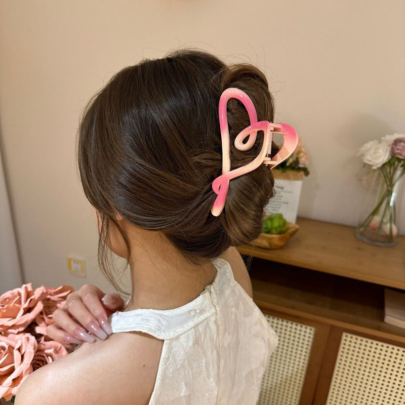 Gradient color love gripper female plastic large cute sweet 2024 new style shark clip for the back of the head summer hair clip