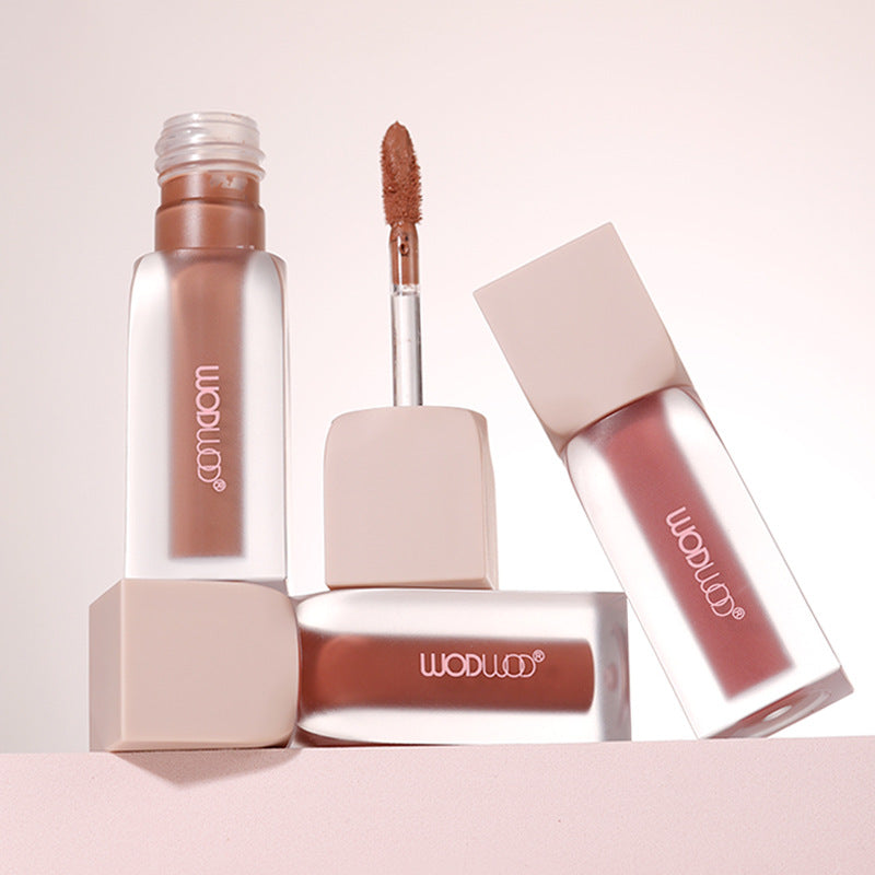 Wodwod soft mist color-locking lightweight matte lip glaze - low saturation, matte finish, enhances complexion, creates a natural "no-makeup" look, whitening lipstick