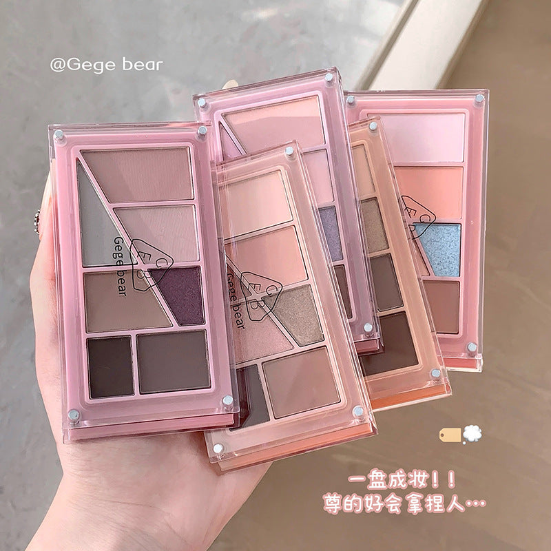 Gege bear layered eyeshadow palette - low saturation, shimmer, matte, blush & contour all-in-one