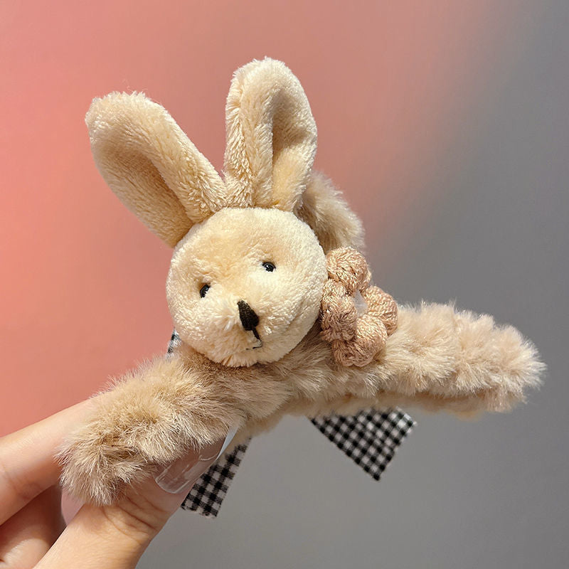 Cartoon rabbit clip high-end stuffed clip cute hair clip 2024 furry bear shark clip hair clip hair accessories