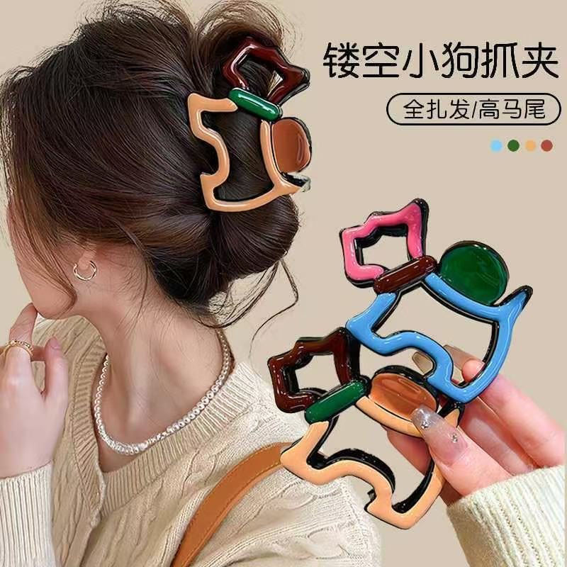 Line puppy ~ cute contrasting color gripper for women, high-end back of the head painted shark clip 2026 new hair clip