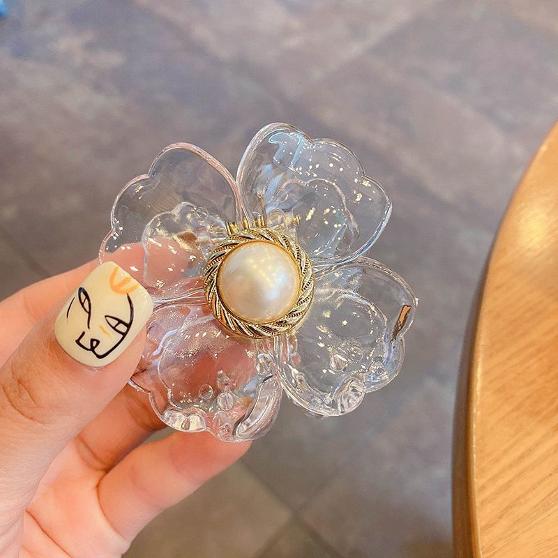 Japanese and korean hair accessories, gripper headwear, casualelegantgirl, back of the head, hair chuck, flower pearl shark clip