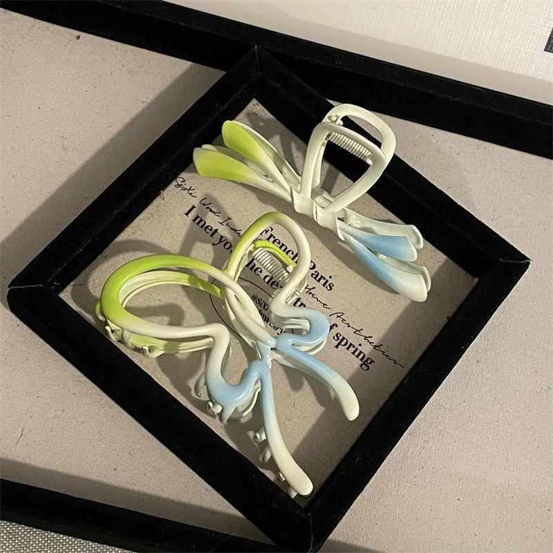 Sweet and cool girl~ins butterfly cut out design gripper cute hair clip for women's back of head shark clip 2024new arrival